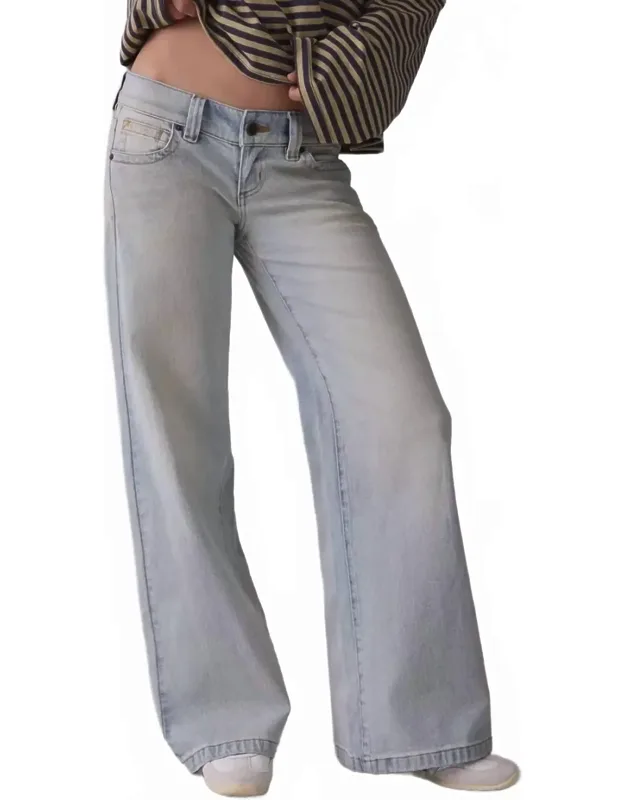 Low-rise Wide Leg Jeans