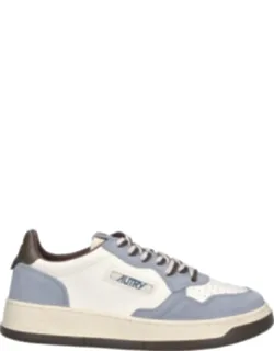 Medalist Accent Leather Sneakers With Rounded Toe And Lace-up Closure