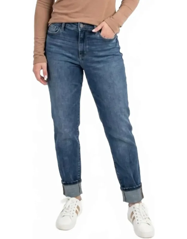 Mid Rise Boyfriend Jeans