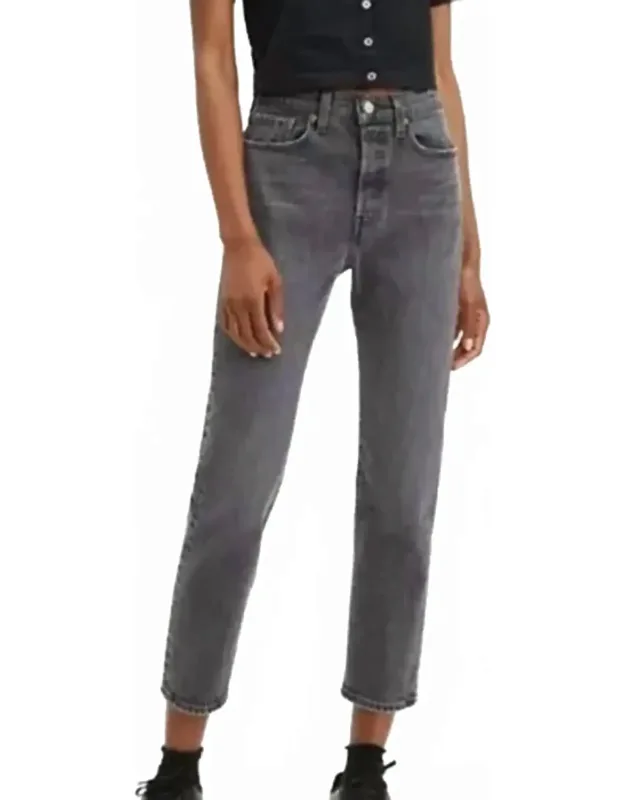 Straight Jeans