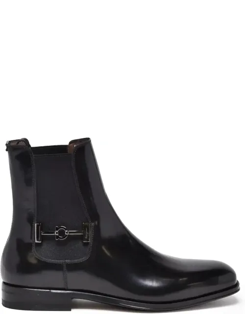 Isidoro Boots With Polished Finish And Elastic Side Panels
