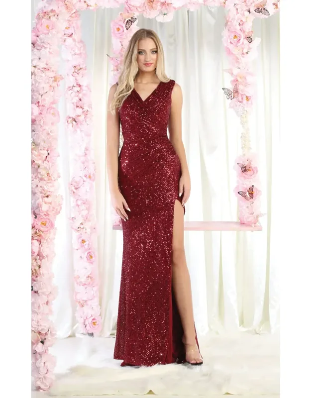 Sleeveless V-neck Ruched Sequin Bodycon Dress
