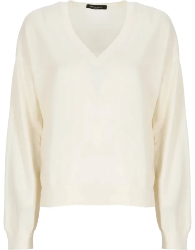 Lightpoint Detail V-neck Sweater