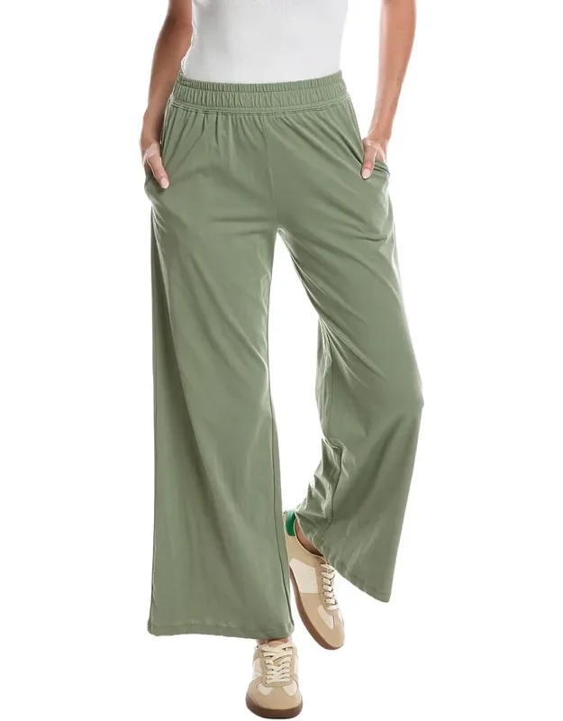 Relaxed Flow Wide Leg Pants