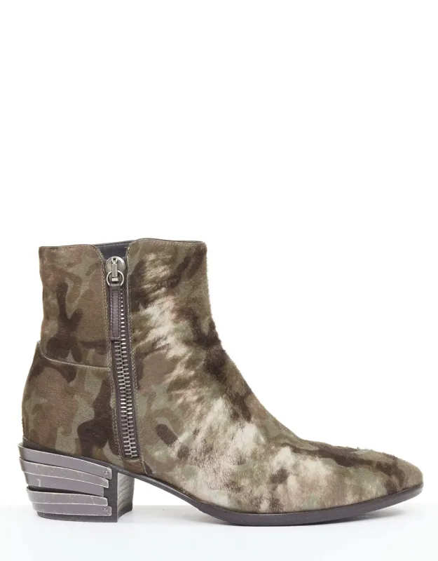 Ponyhair Metal Boots