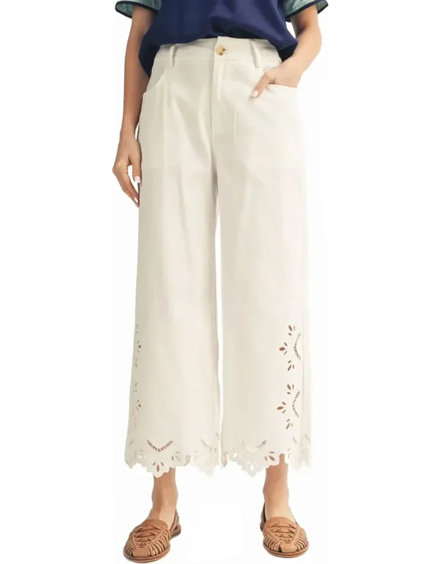 Eyelet Hem Cropped Pants