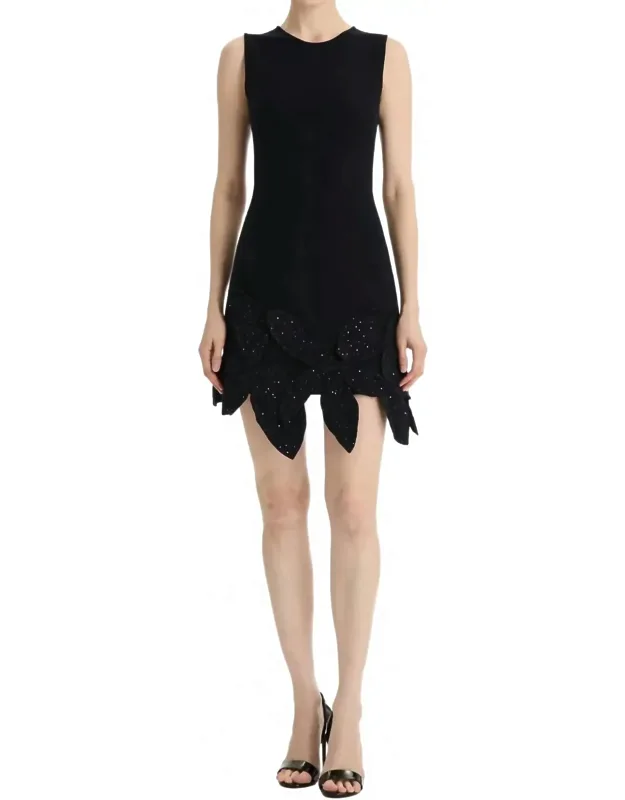 Ficus Leaf Embroidered Dress