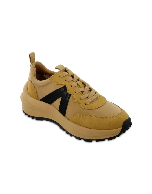 Scout Sneakers