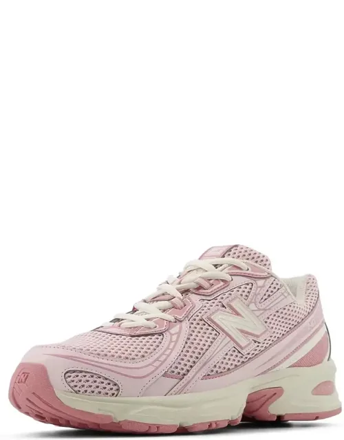 740 Sneakers