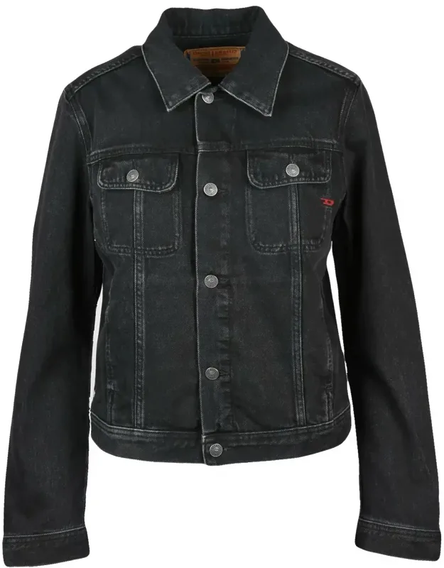 Button-up Denim Jacket With Cropped Fit And Classic Details
