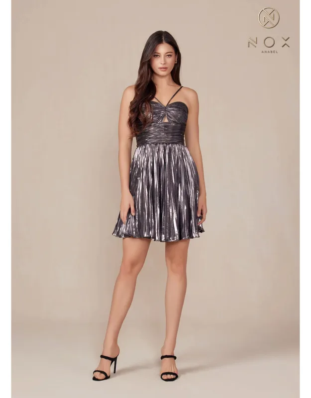 Sweetheart Keyhole Metallic Pleated Fit-and-flare Short Dress