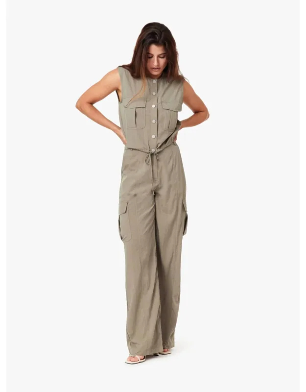 Classic Cargo Pants