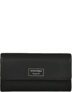 Minimalist Leather Wallet With Snap Closure