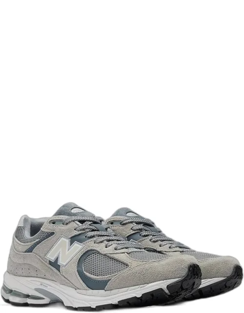 2002r Sneakers