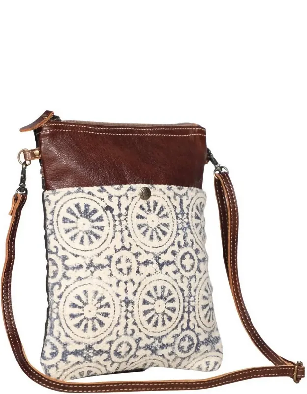 Ruggy Small Crossbody Bag