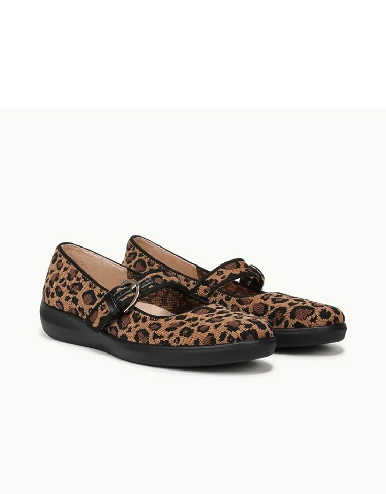 Nuevo Mary Jane Flats
