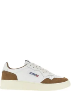 Autry Medalist Low Leather Sneakers With Contrasting Suede Details And Rubber Sole