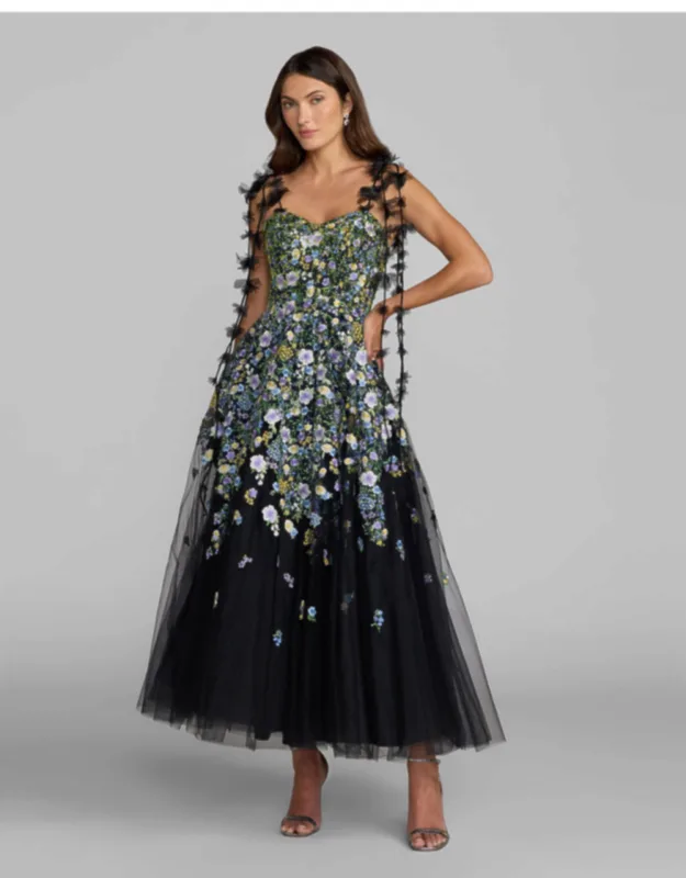 Floral Embroidered Sweetheart Neck A-line Dress