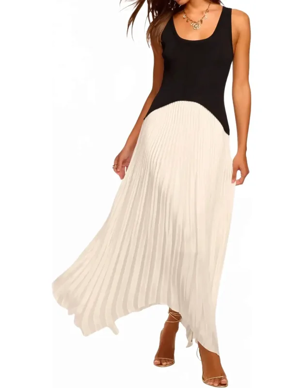 Knit Combo Pleated Maxi Dress