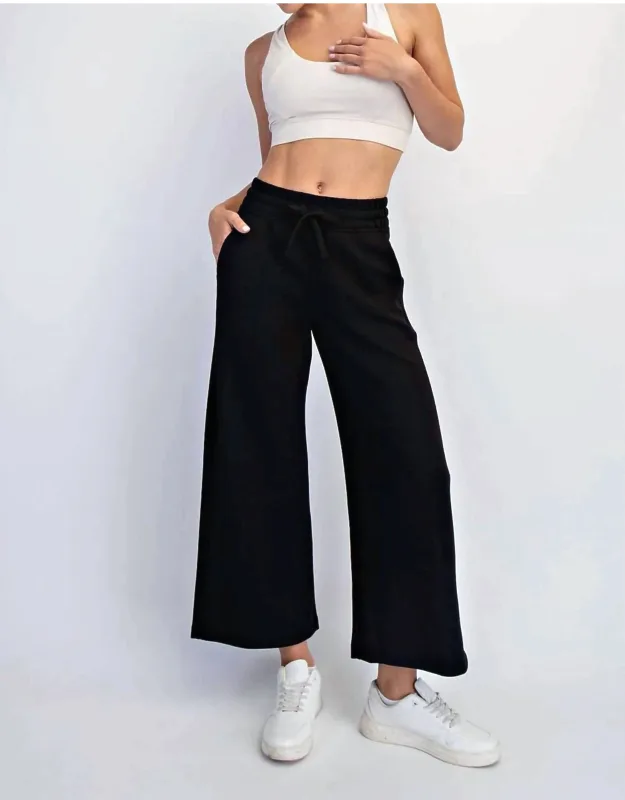 Cropped Wide Leg Pants