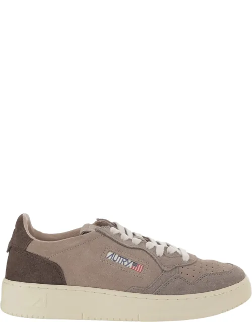 Suede Medalist Low Sneakers With Contrast Heel Tab