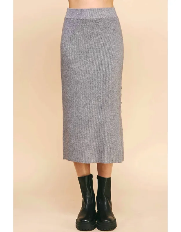 Ribbed Sweater Maxi Skirt