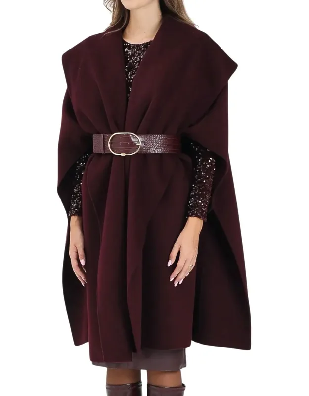 Sleeveless Wool Cape With Wide Collar And Textured Belt