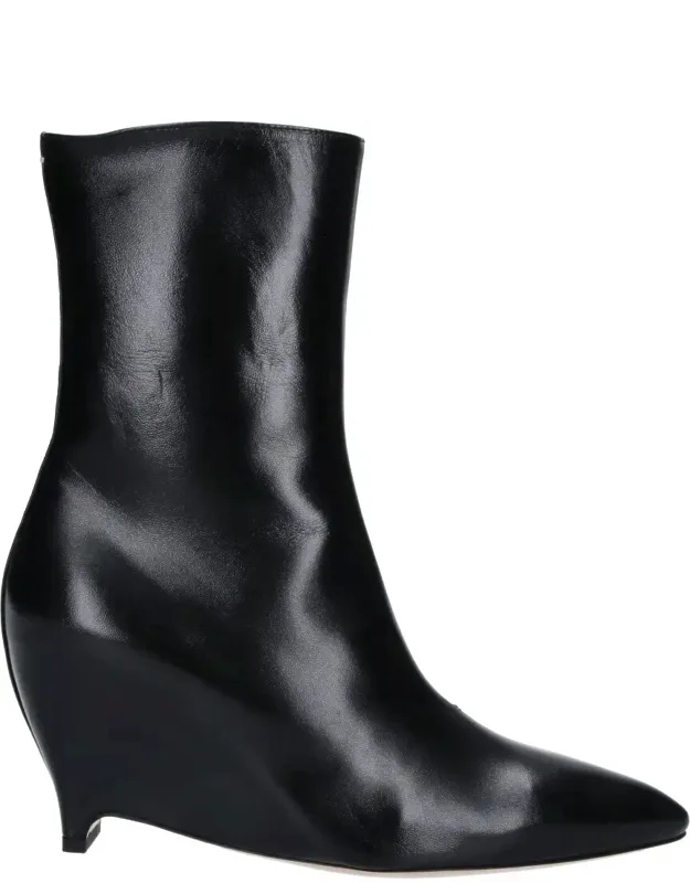 Heel-less Leather Ankle Boots With Pointed Toe