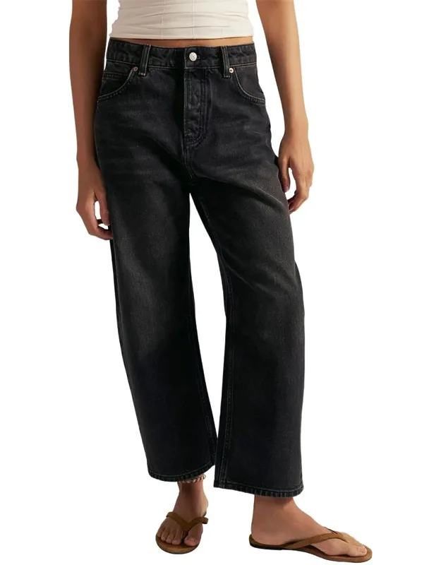 Dropped Barrel Jeans