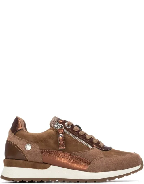 Casual Sneakers Refresh Collection