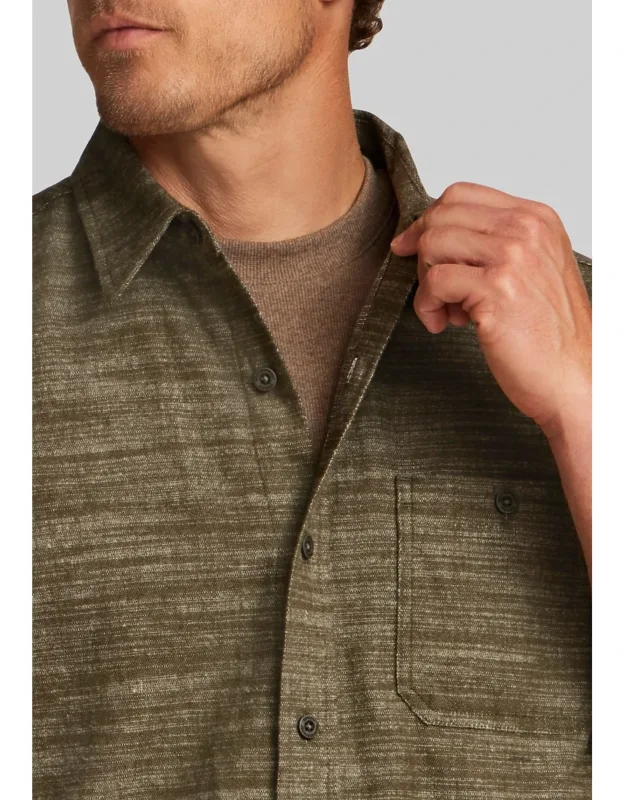 Weatherproof Vintage Traditional Fit Peached Slub Solid Button Up Shirt