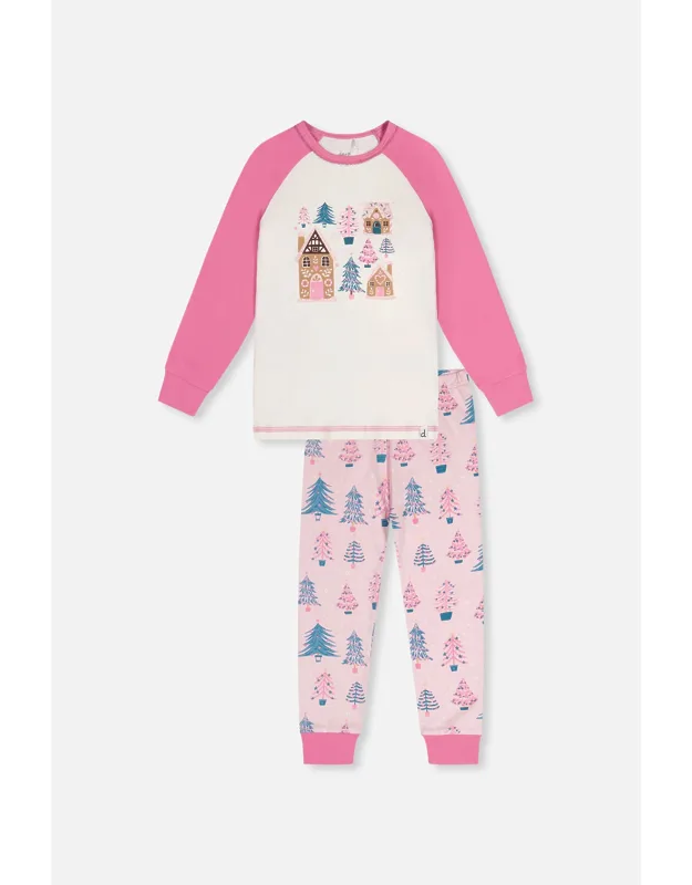 Organic Cotton Two Piece Pajama Set With Raglan Long Sleeve Top And Elastic Waist Pants