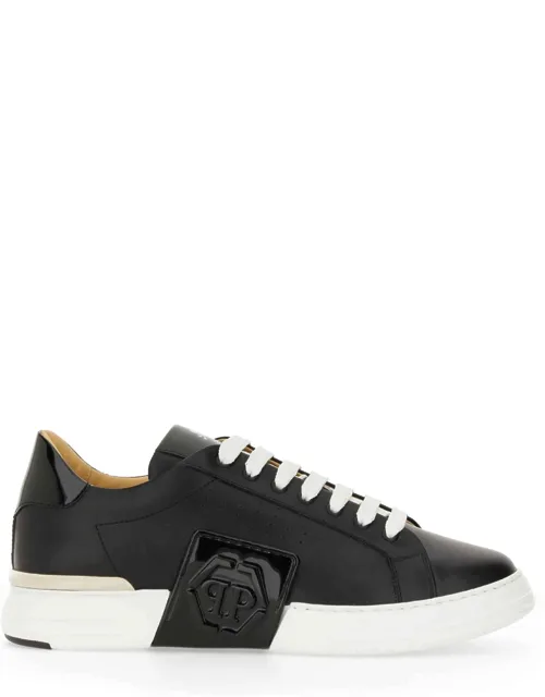 Sneakers With Logo