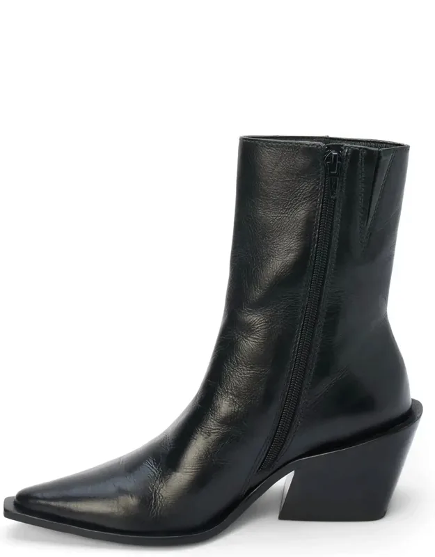 Cleo Boots