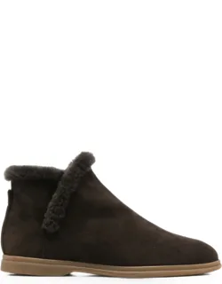 Cora Round-toe Boots