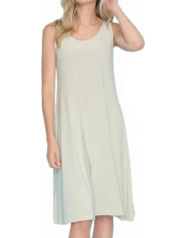 Sleeveless Flared Dress