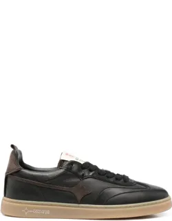 Earth Lace-up Sneakers