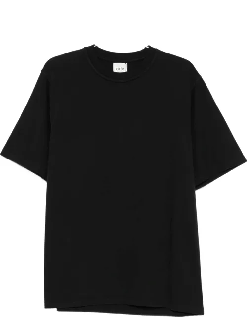 Short-sleeve T-shirt