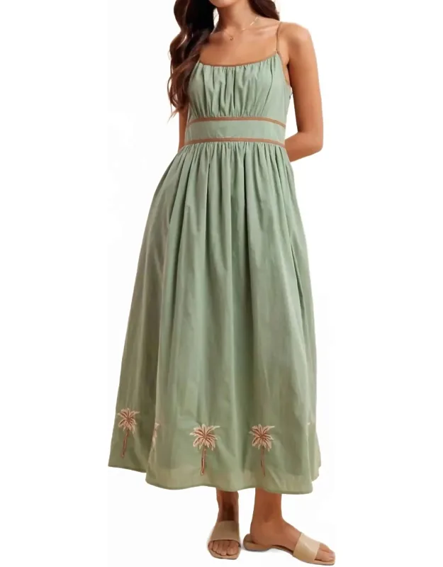 Embroidered Contrast Sleeveless Maxi Dress