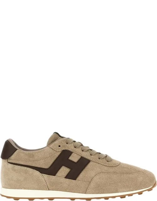 Minimalist Logo Athletic Sneakers