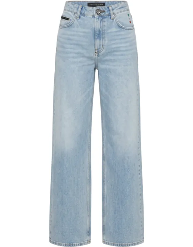 Skater Fit Jeans With 5 Pocket Design And Pp Metal Badge