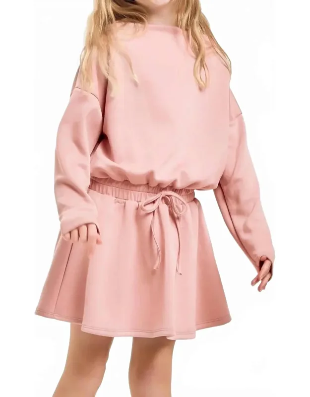 Boat Neck Knit Dress