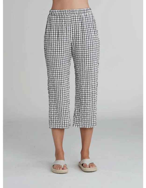 Easy Crop Crinkle Plaid Pants