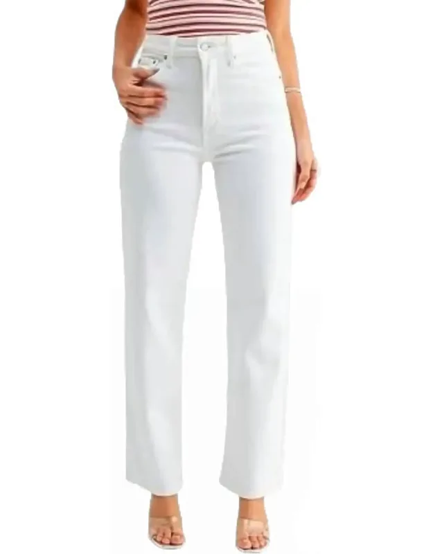 Relaxed Straight Jeans