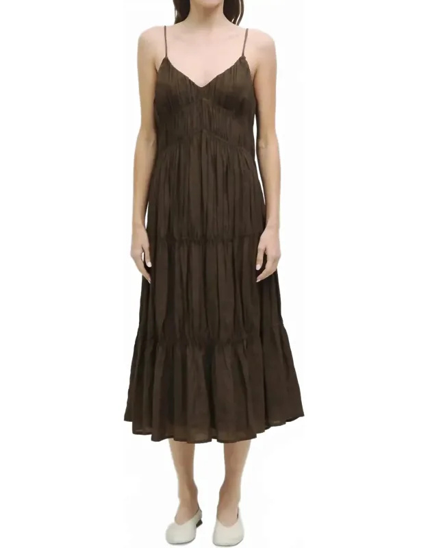 Effortless Tiered Gathered Midi Dress