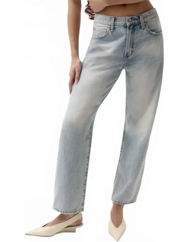 Mid Rise Bowed Straight Jeans