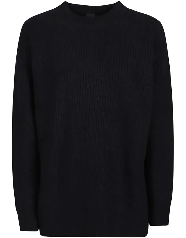 Ribbed Knit Sweater With Classic Round Neckline