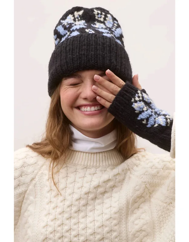 Fingerless Gloves In Fairisle