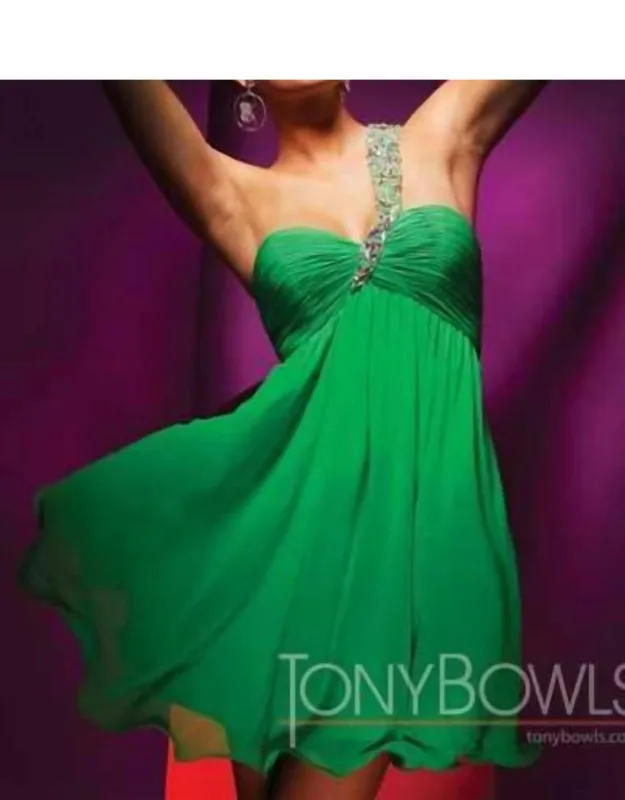 Pleated Sweetheart Chiffon Dress
