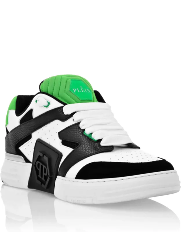 Lo-top Sneakers